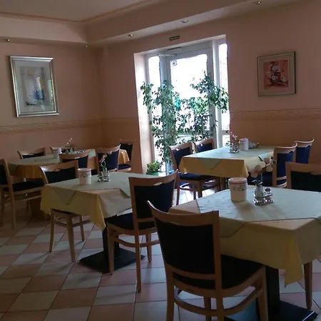Отель Am Konigshof